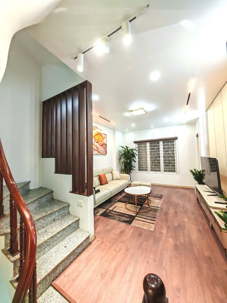 NGUYỄN VĂN TRỖI - THANH XUÂN - 6 TẦNG CÁCH OTO TRÁNH 30M - GIÁ CHỈ 7,35 TỶ