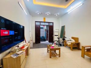 NHÀ ĐẸP ĐỊNH CÔNG HẠ - 3 BƯỚC RA PHỐ - 2 MẶT THOÁNG!