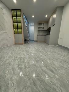 NHÀ ĐẸP ĐỊNH CÔNG - LÔ GÓC -GIÁ TỐT