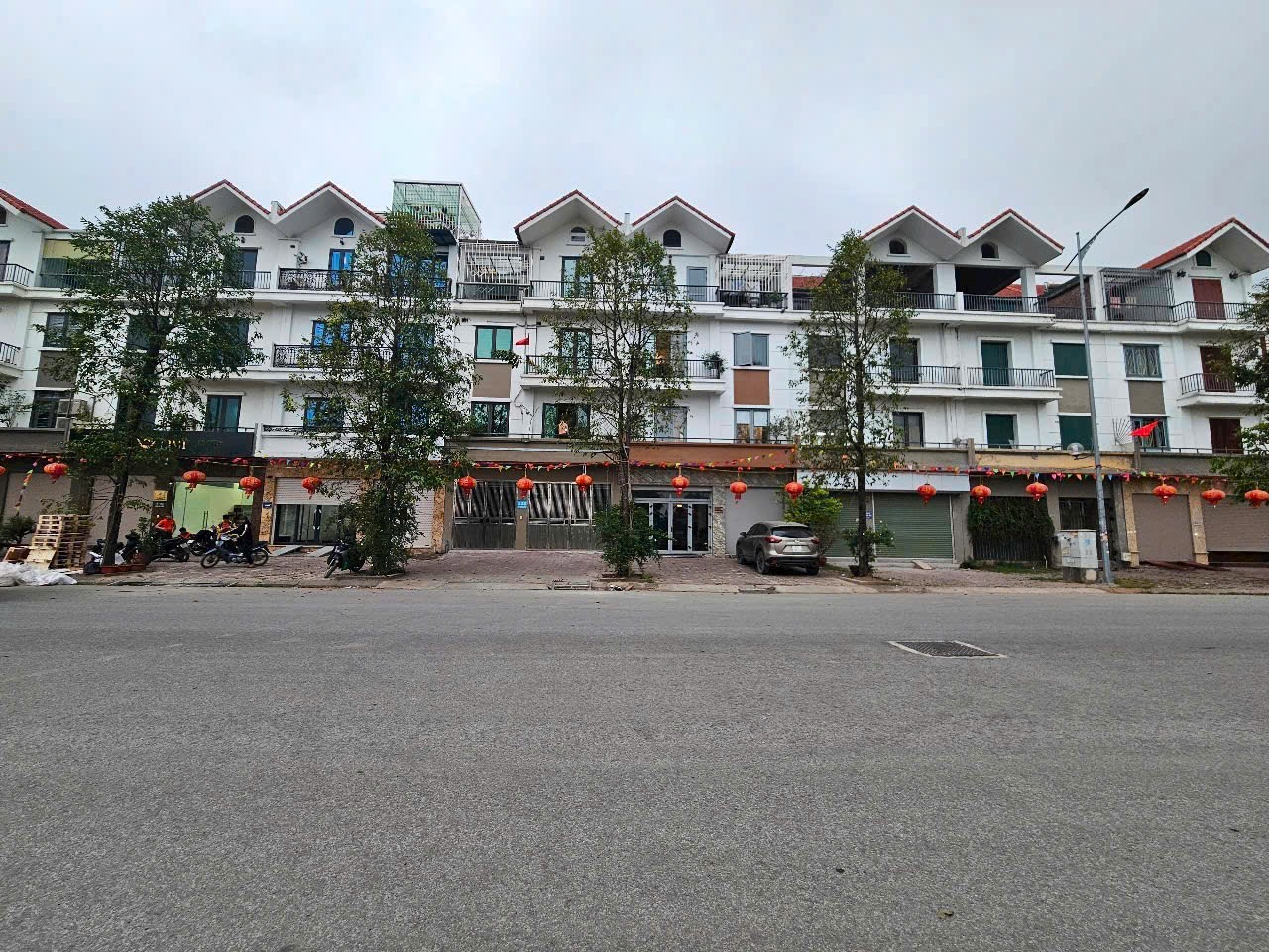 CHÍNH CHỦ GỬI BÁN BIỆT THỰ LIỀN KỀ PHÚ LƯƠNG – MẶT ĐƯỜNG 30M GẦN VÀNH ĐAI 3.5 – GIAO THÔNG THUẬN TIỆN – KINH DOANH SẦM UẤT XUNG QUANH TOÀN LÂU ĐÀI, BIỆT THỰ ĐỒNG BỘ – HÀNG HIẾM