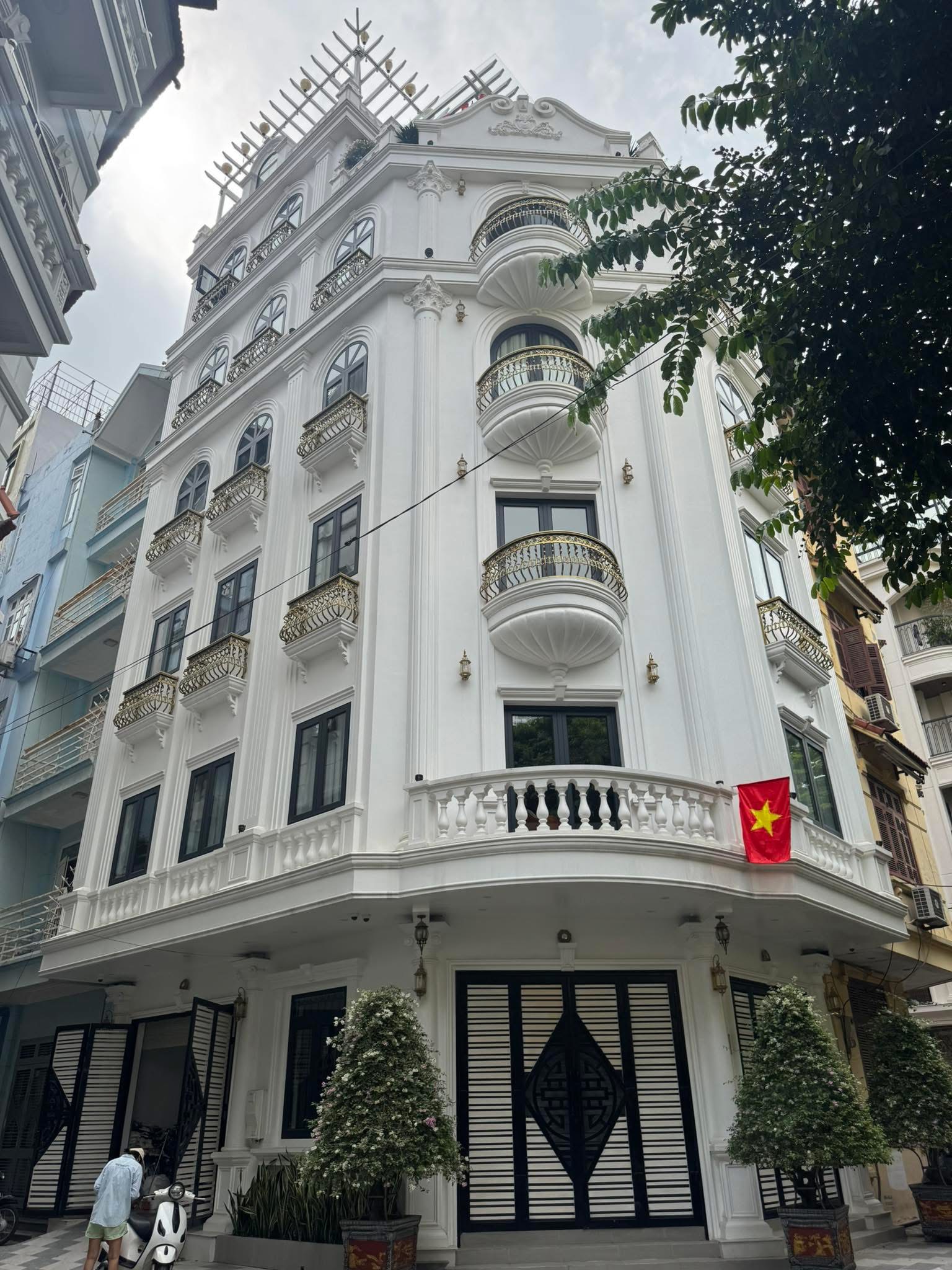 TRUNG TÂM BA ĐÌNH - Ô TÔ ĐỖ TẬN CỬA