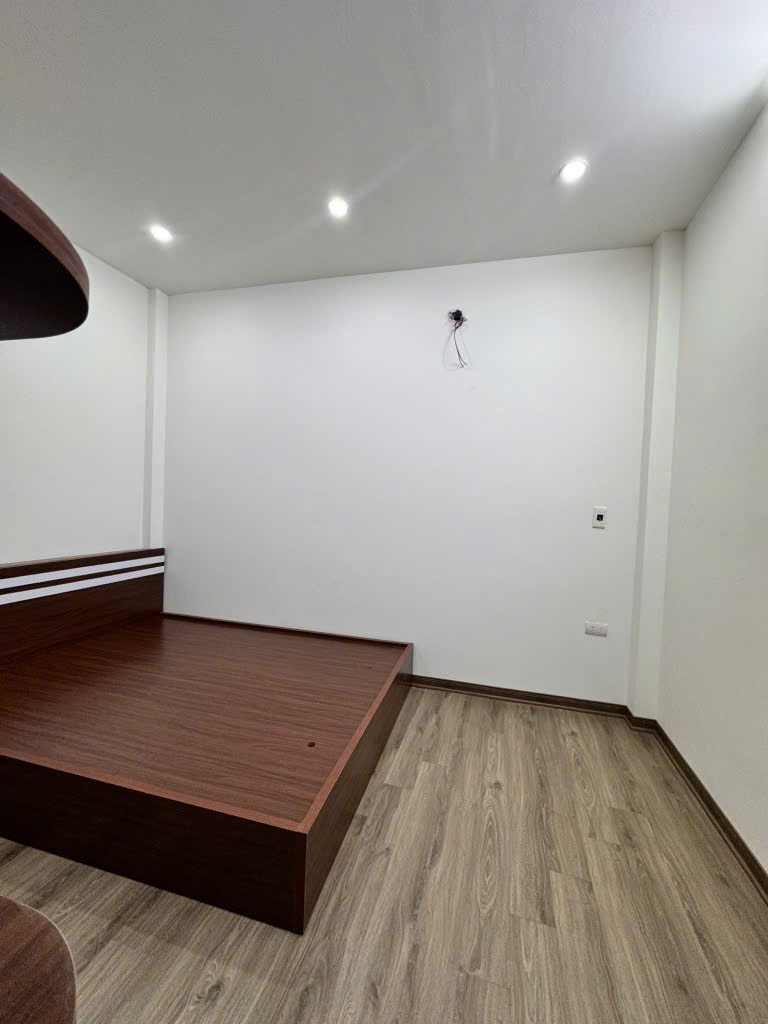 Bán nhà - Miếu Đầm - Tin Nội Bộ - Chủ Báo Giảm Sốc - 38m2 - 8.3 tỷ
