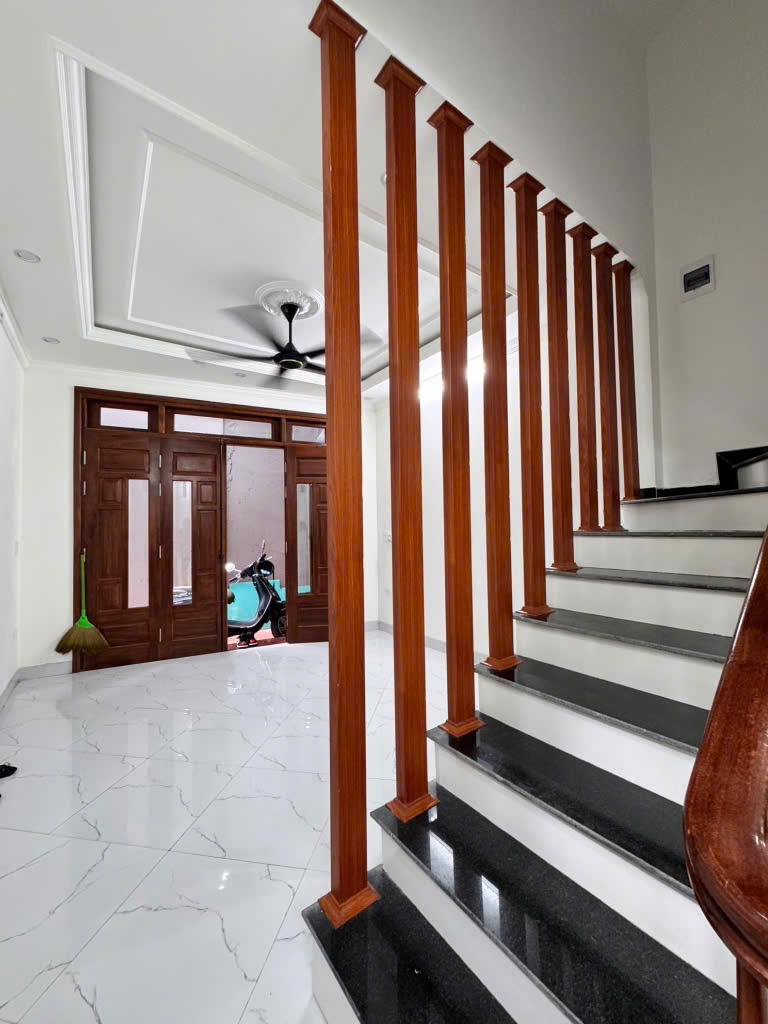 Bán nhà - Miếu Đầm - Tin Nội Bộ - Chủ Báo Giảm Sốc - 38m2 - 8.3 tỷ