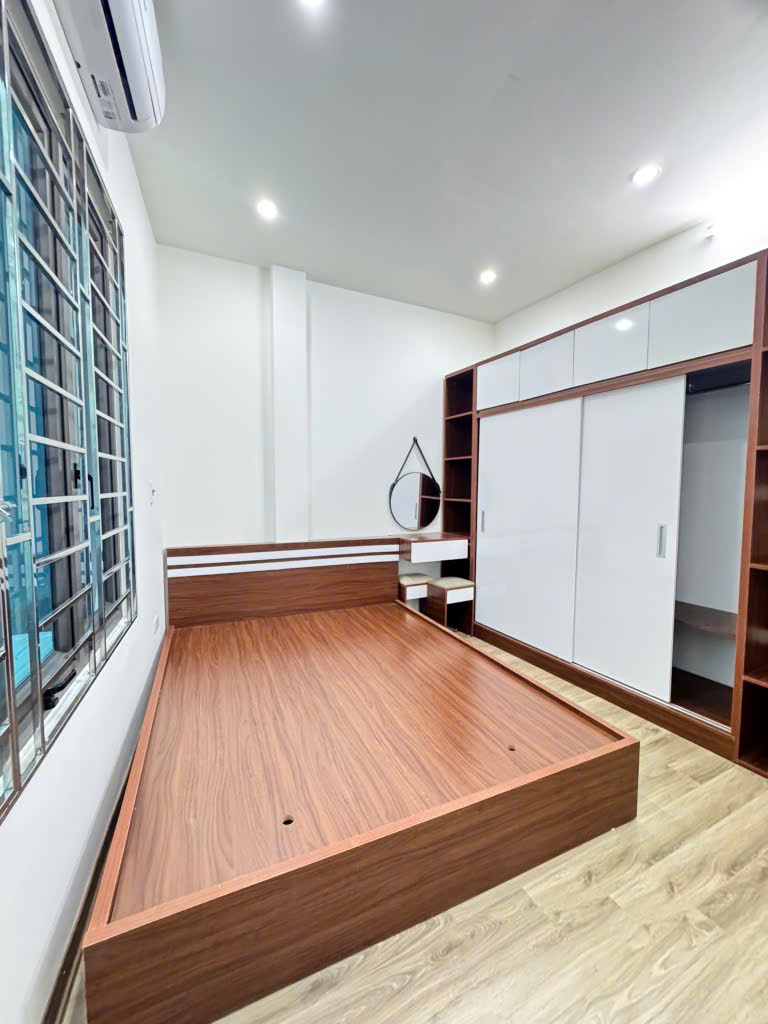 Bán nhà - Miếu Đầm - Mặt Tiền Đẹp - Thiết Kế Hợp Lý - 38m2 - 8.3 tỷ