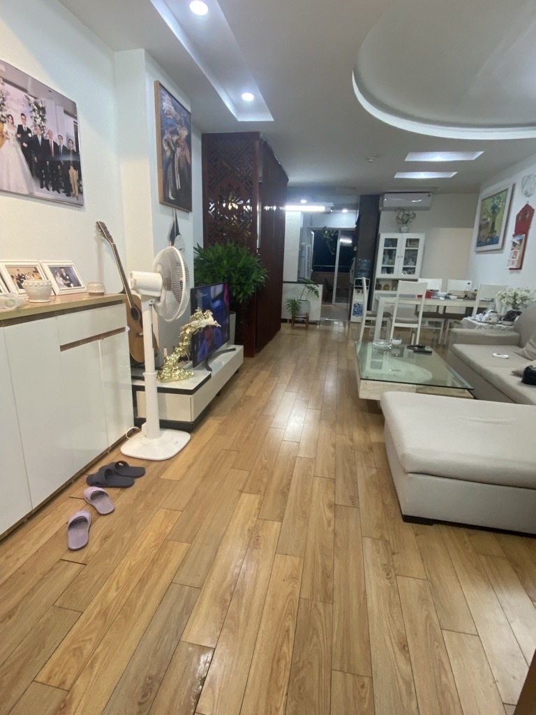 Bán gấp chung cư Văn Khê giá tốt