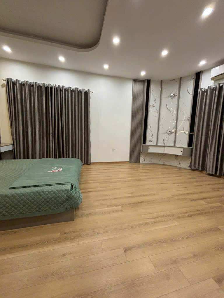 BÁN NHÀ ĐẸP BẠCH MAI- GIÁ TRÊN 8 TỶ -  FULL NỘI THẤT