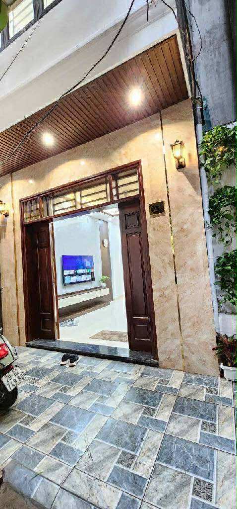 Siêu phẩm Hoàng Mai 40m2 x 5 tầng tặng full nội thất
