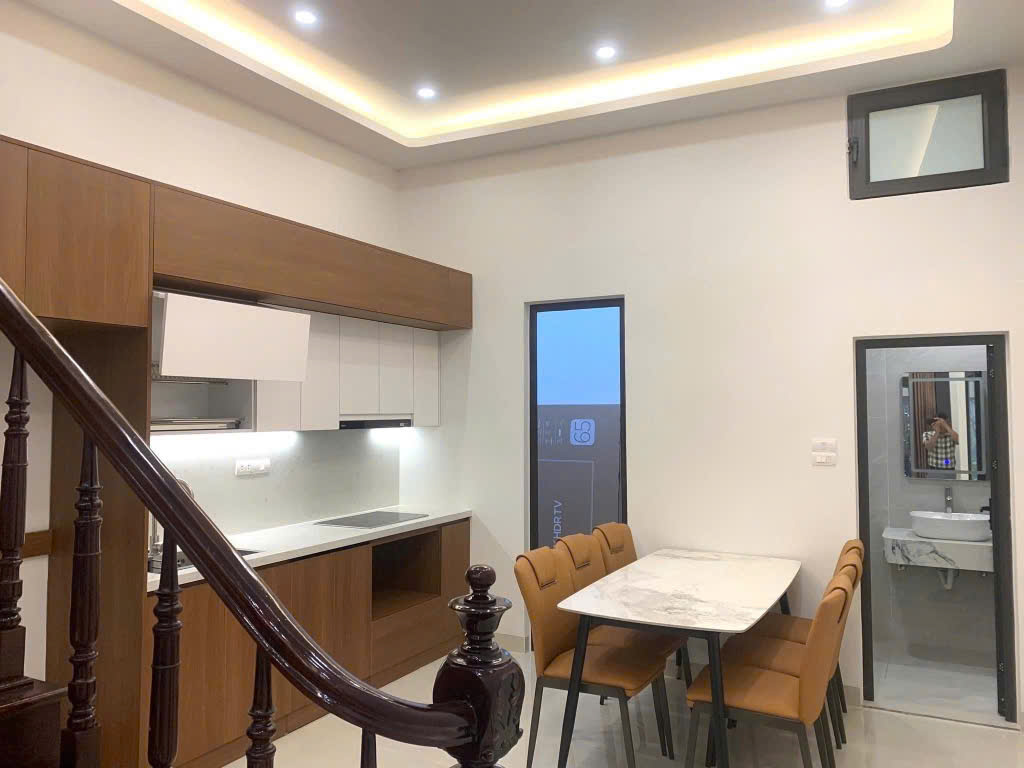 BÁN NHÀ CỔ NHUẾ, DÂY XÂY KIÊN CỐ, GẦN ĐƯỜNG Ô TÔ, DIỆN TÍCH 48M2, CHỈ 9.5 TỶ