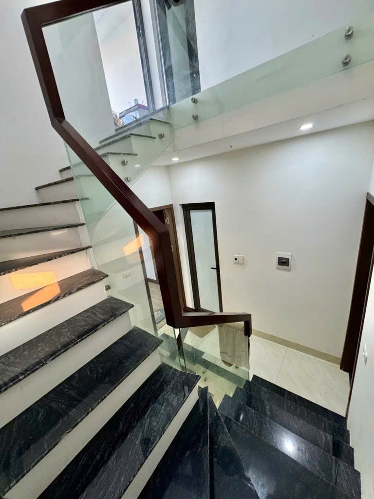 BÁN NHÀ CỰ KHÊ-THANH OAI - 45M -ÔTÔ ĐỖ CỔNG - MẶT TIỀN THÔNG THOÁNG - TÀI CHÍNH KHOẢNG  5 TỶ