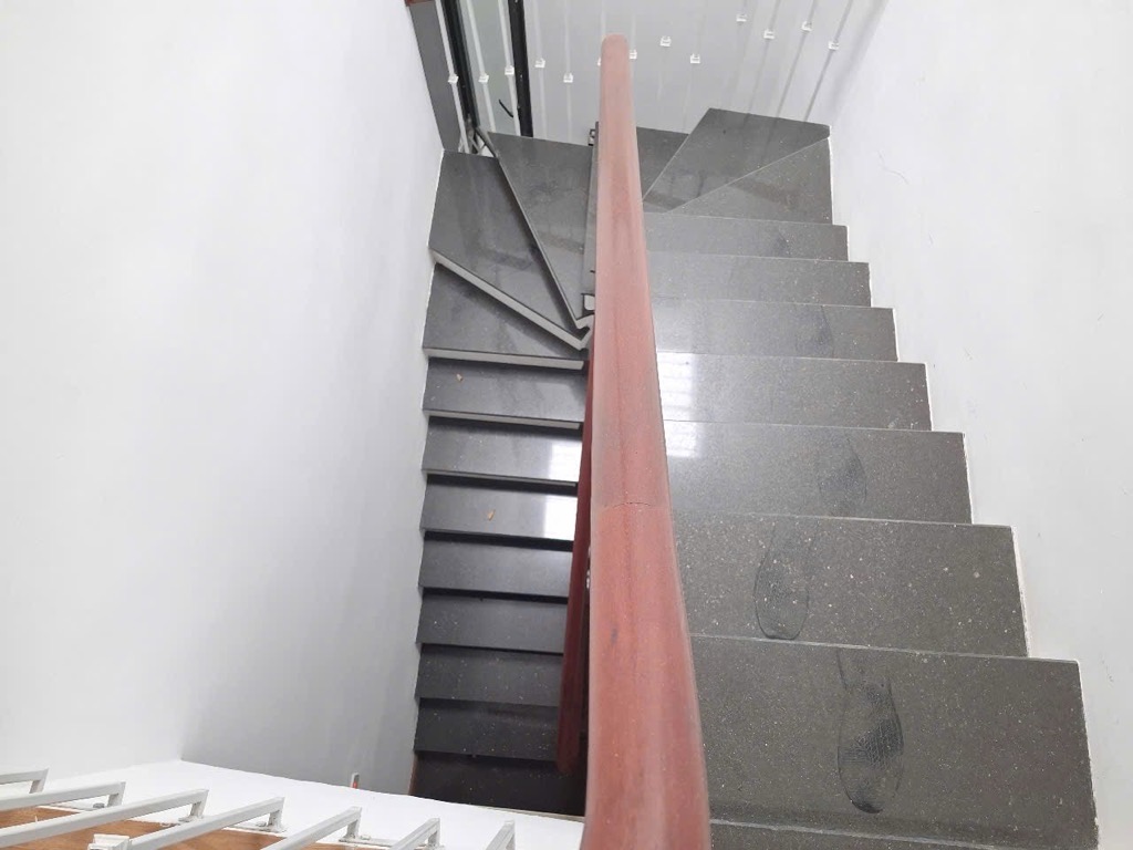 Bán nhà Lê Đức Thọ,oto đỗ cửa, full nội