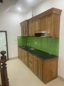 HÀ ĐÔNG – YÊN NGHĨA – Ô TÔ ĐỖ CỬA- GẦN MẶT ĐƯỜNG QUANG TRUNG– BA BƯỚC RA BẾN XE YÊN NGHĨA