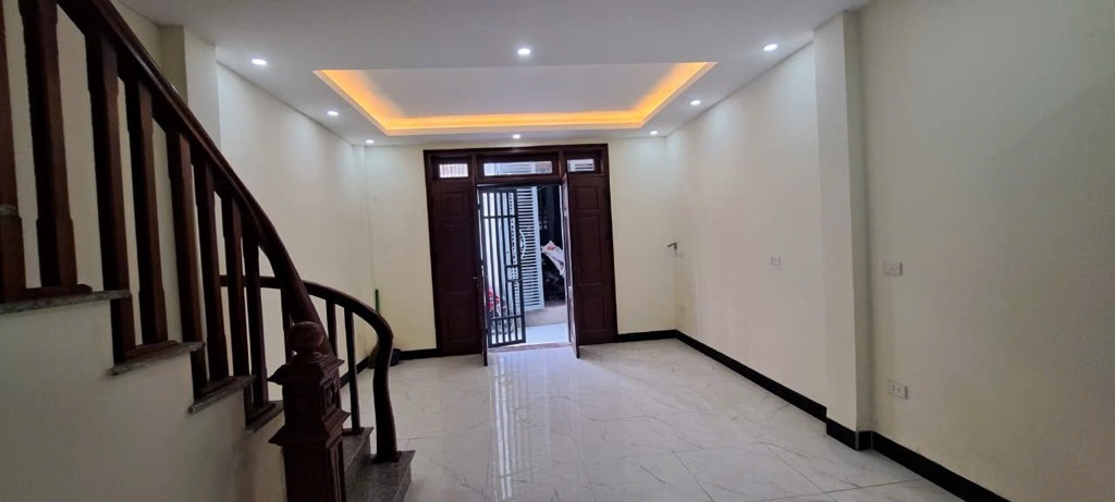 BÁN NHÀ THANH OAI Ở NGAY 4 TẦNG, NHỈNH 4 TỶ, Ô TÔ ĐỖ CỬA