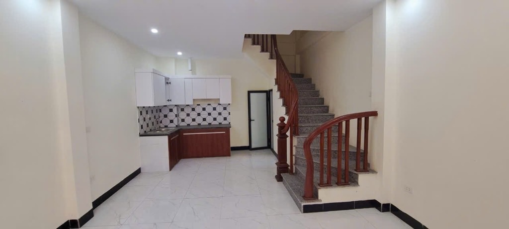 BÁN NHÀ THANH OAI Ở NGAY 4 TẦNG, NHỈNH 4 TỶ, Ô TÔ ĐỖ CỬA