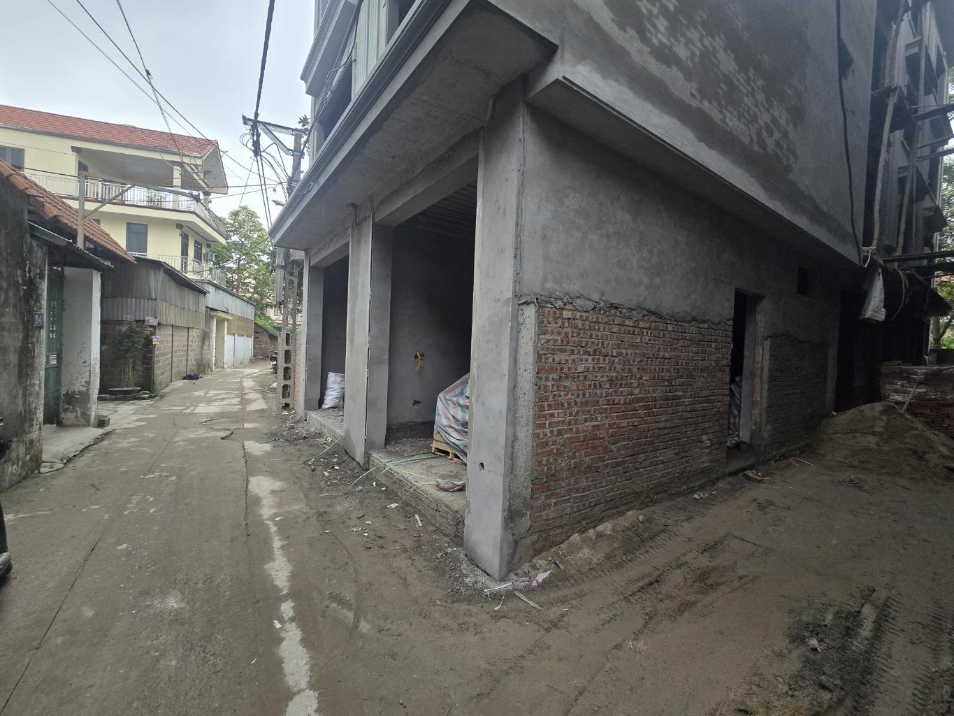 BÁN NHÀ THANH OAI Ở NGAY 4 TẦNG, NHỈNH 4 TỶ, Ô TÔ ĐỖ CỬA