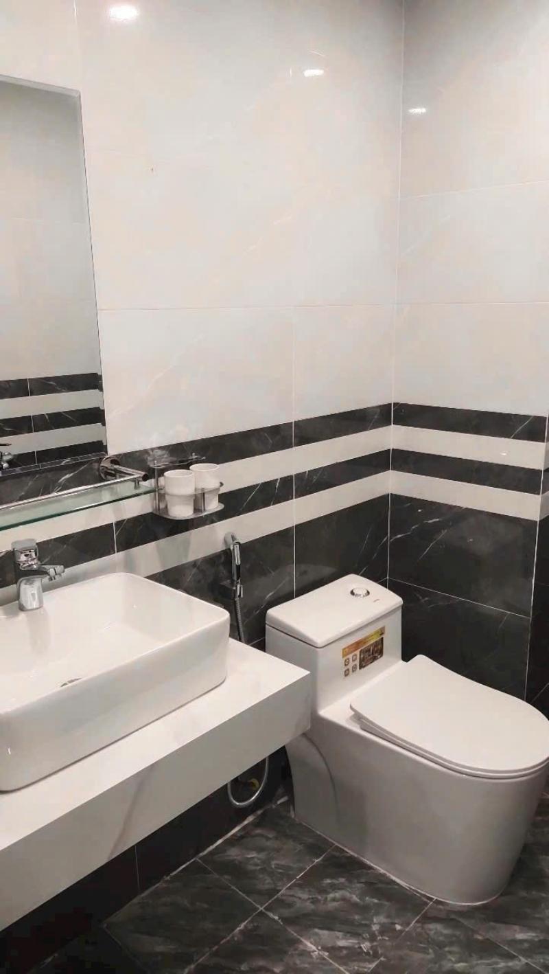 BÁN NHÀ THANH OAI Ở NGAY 4 TẦNG, NHỈNH 4 TỶ, Ô TÔ ĐỖ CỬA