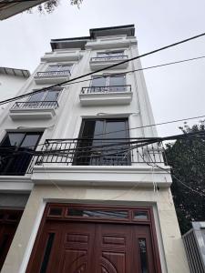 Nhà 5 tầng, 33m2, Di Trạch, Hoài Đức, 4,95 tỷ.