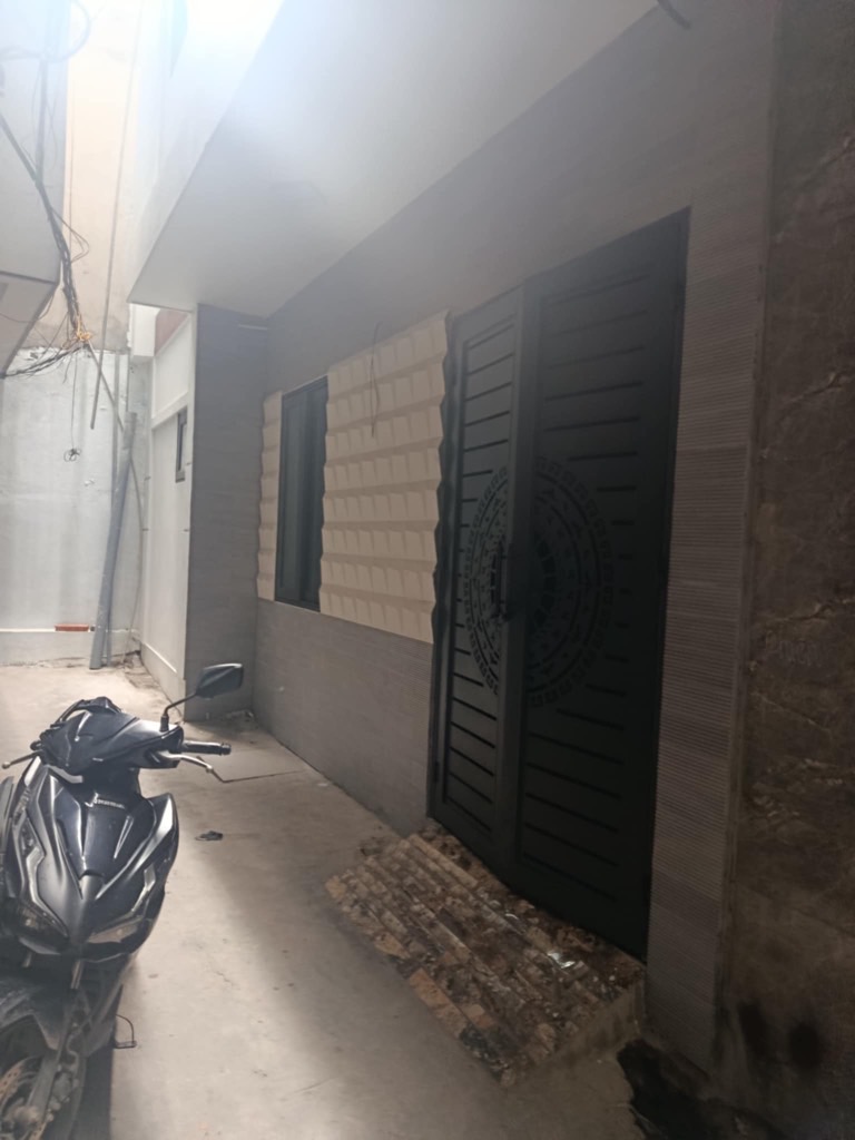 SIÊU PHẨM NHÀ XÂY MỚI CẦU GIẤY - THANG MÁY - GẦN PHỐ - CHỐT NHANH