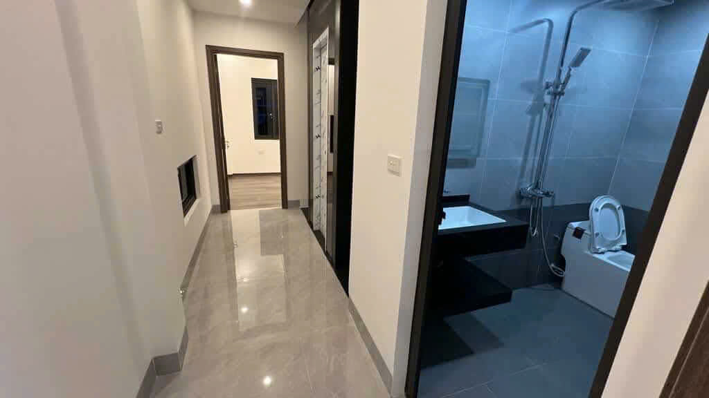 NHÀ MỚI ĐẸP TÂY MỖ - GẦN VINHOME SMART CITY – THANG MÁY VÙ VÙ – GẦN Ô TÔ