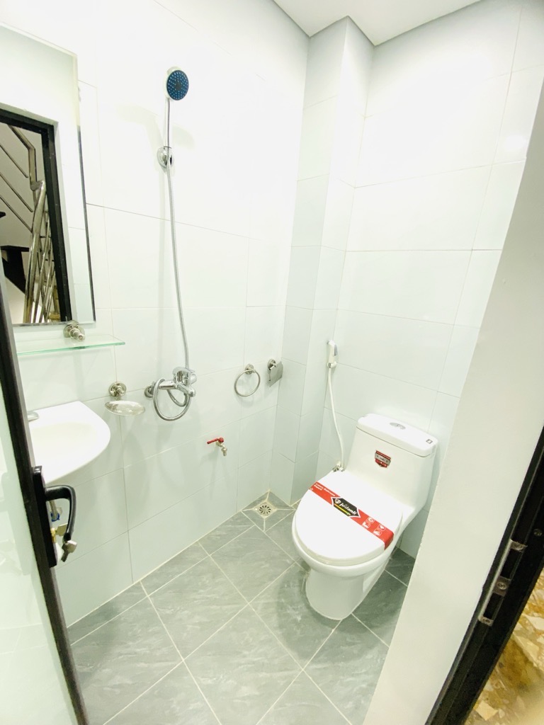 BÁN NHÀ ĐẸP SÁNG LOÁNG THANH XUÂN 32M HƠN 6 TỎI