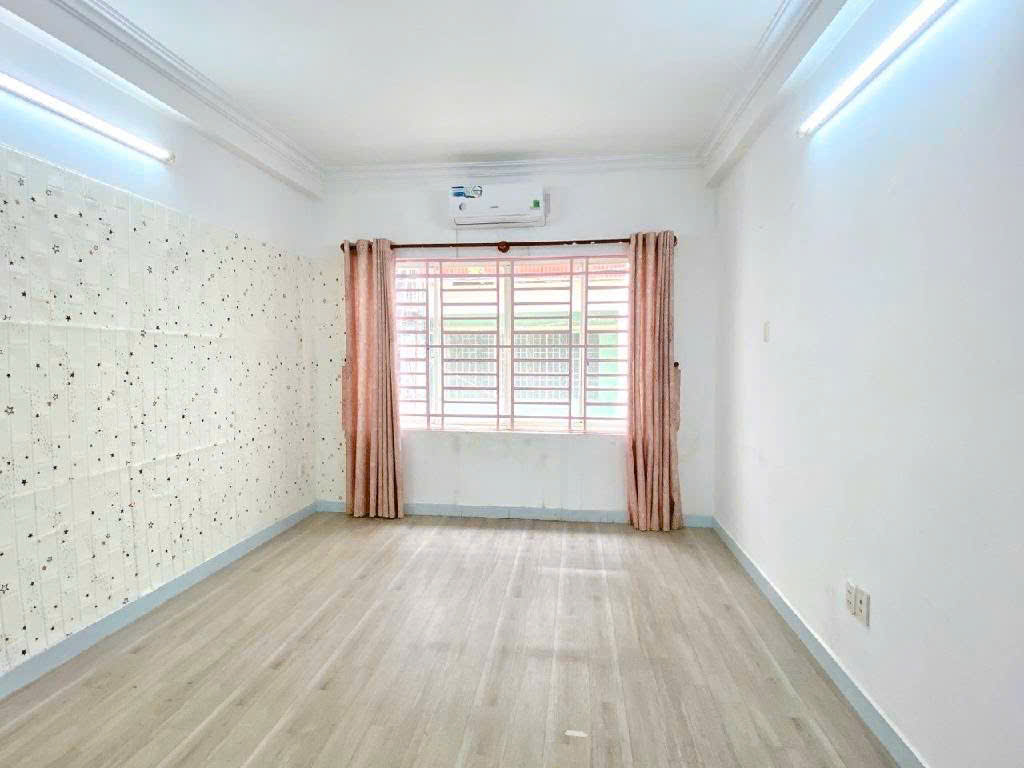 HẺM XE HƠI 5M – SAU TRƯỜNG QUỐC TẾ – Q10 – NHÀ ĐẸP 5 TẦNG BTCT – DTSD 158M2 – HOÀN CÔNG ĐẦY ĐỦ – CHỈ 8.X TỶ