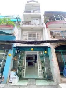 HẺM XE HƠI 5M – SAU TRƯỜNG QUỐC TẾ – Q10 – NHÀ ĐẸP 5 TẦNG BTCT – DTSD 158M2 – HOÀN CÔNG ĐẦY ĐỦ – CHỈ 8.X TỶ