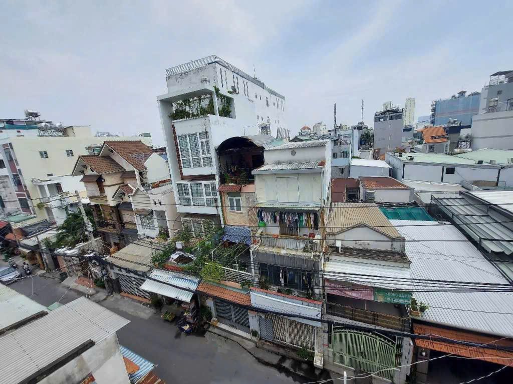 [ HOT] DUY NHẤT TẠI NGUYỄN THỊ THẬP– NHÀ HẺM THÔNG – ĐƯỜNG XE HƠI ĐẬU TỚI NHÀ  – GIÁP CÁC TRUNG TÂM Q1, Q4, NHÀ BÈ. NHÀ ĐẸP 3 TẦNG  – SÁT MẶT TIỀN – VỊ TRÍ KINH DOANH ĐỈNH – CHÍNH CHỦ – SỔ VUÔNG A4 – CHỈ NHỈNH  7 TỶ