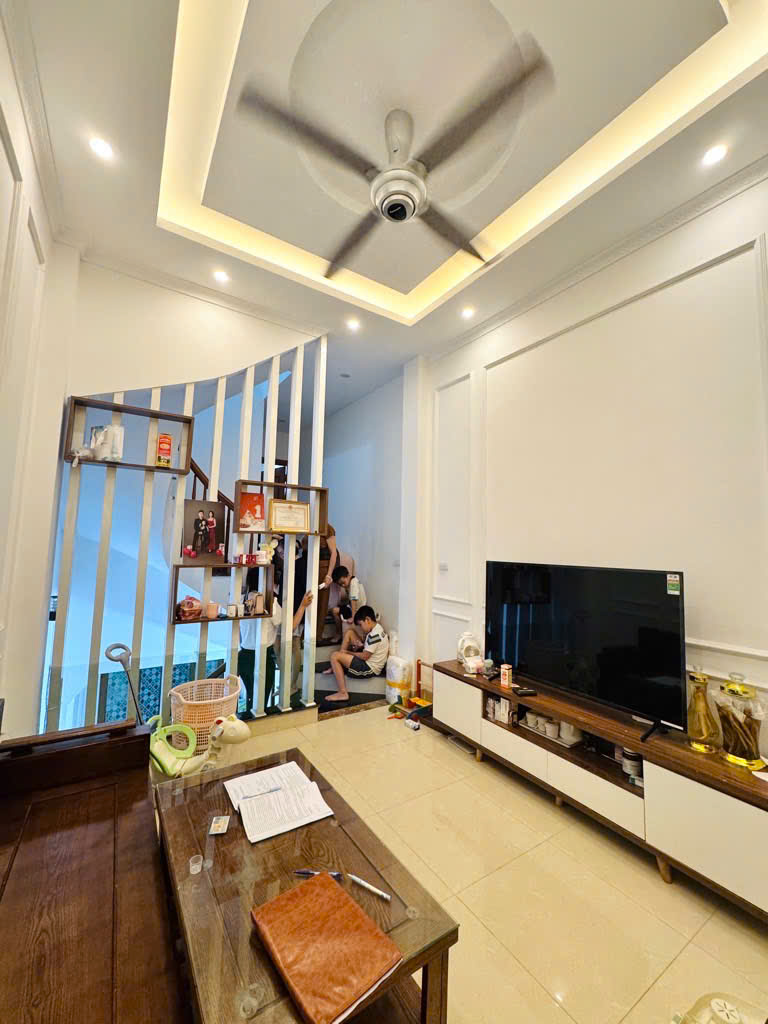 CẦN BÁN NHÀ TRONG NGÕ 3 GÁC, GẦN CHỢ ĐA SỸ - KIẾN HƯNG, HÀ ĐÔNG