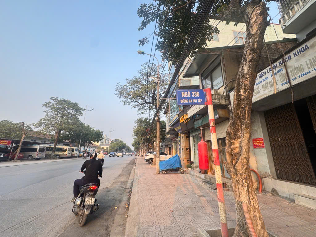 Bán nhà Hà Huy Tập, 50m2, Mt 6.8, Dài 7 Giá 5.3 tỷ