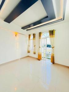 BÁN NHÀ HƯƠNG LỘ 2 - 50M2 - 2 TẦNG - HẺM XE HƠI