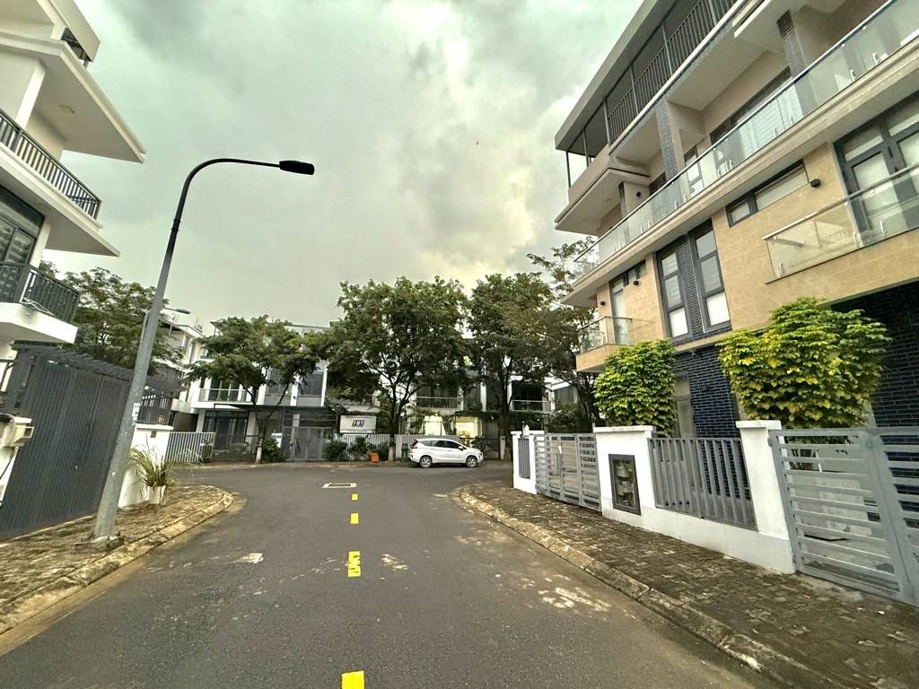 BÁN BIỆT THỰ KHU ĐÁNG SỐNG CỰC CHILL - KHU ĐÔNG TĂNG LONG.Q9 - CHỈ 14.5 TỶ