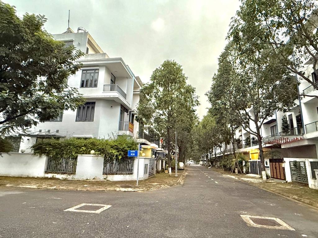 BÁN BIỆT THỰ KHU ĐÁNG SỐNG CỰC CHILL - KHU ĐÔNG TĂNG LONG.Q9 - CHỈ 14.5 TỶ