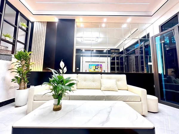 NHÀ KHU VỰC HOÀNG MAI SIÊU SIÊU ĐẸP- 7 PHÒNG NGỦ- FULL NỘI THẤT - SAU QUY HOẠCH CÁCH MẶT PHỐ 10M