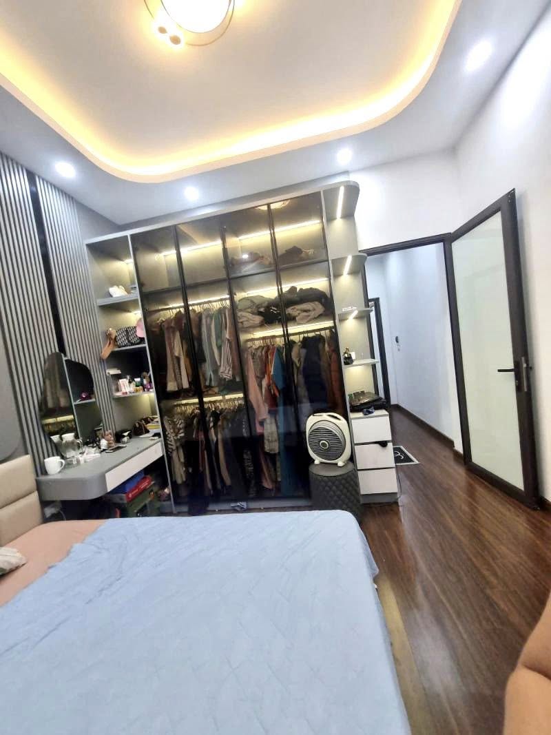 NHÀ ĐẸP HOÀNG MAI, TẶNG FULL NỘI THẤT, SỔ NỞ HẬU