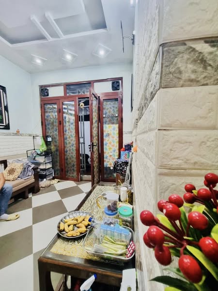 Nhà đẹp Hoàng Mai dân xây, bê tông cốt thép, nhà còn rất đẹp, giá nhỉnh 7 tỷ