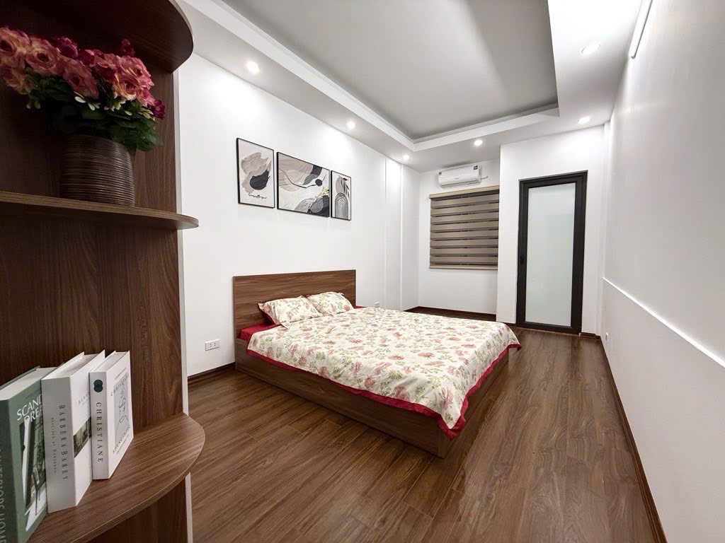 Bá.n nhà dân xây chỉ cách Royal City, Dự án Vinhomes Galaxy 5 phút đi xe, tương lai giá trị tăng mạnh