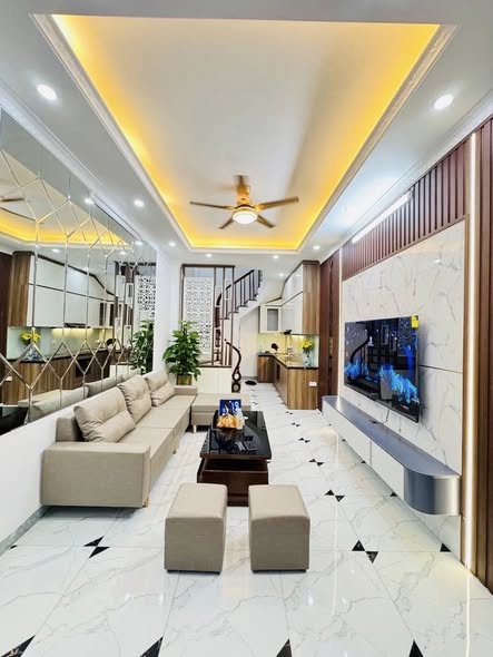 B.á.n N.h.à - Trần Phú mới Kính koong - Hoàng Mai. Gần Kđt Gamuda