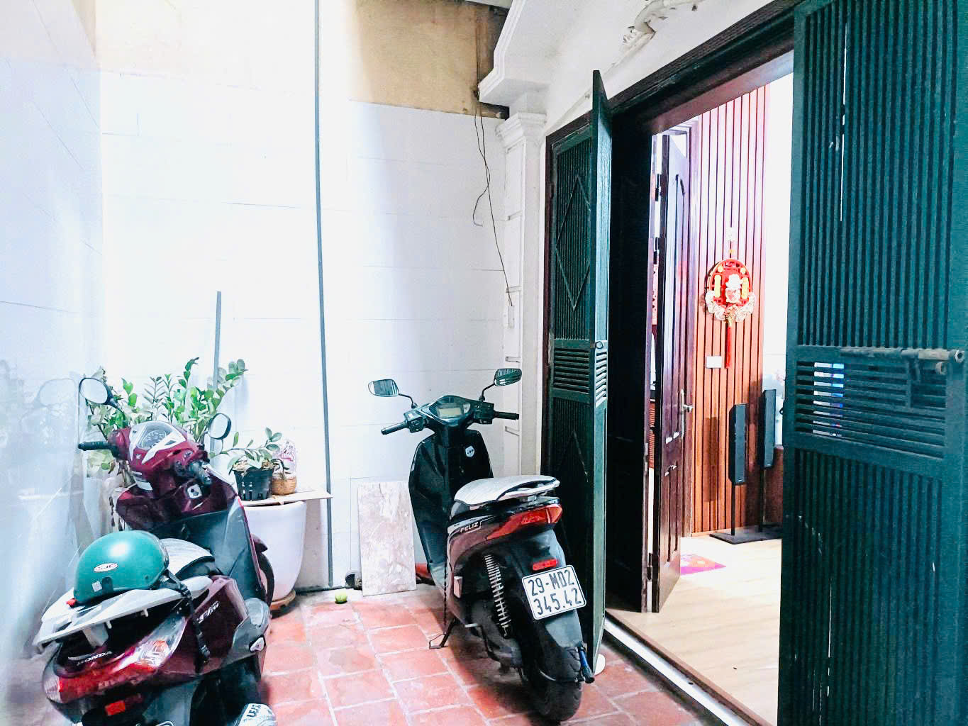 Chính chủ kẹt tiền b.á.n gấ.p nhà Hoàng Mai - Ngõ nông - Gần phố - ở ngay. Zá đầu tư