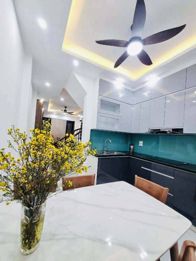 Nh.à đẹp Hoàng Mai. Kết nối Nguyễn xiển, Nguyễn Trãi chỉ từ 5-8 phút. Gần trường các cấp, gần Đại Học