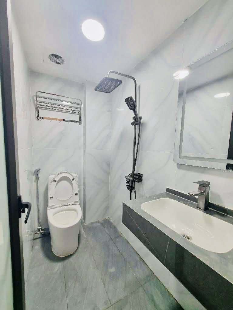 Nh.à đẹp Hoàng Mai. Kết nối Nguyễn xiển, Nguyễn Trãi chỉ từ 5-8 phút. Gần trường các cấp, gần Đại Học