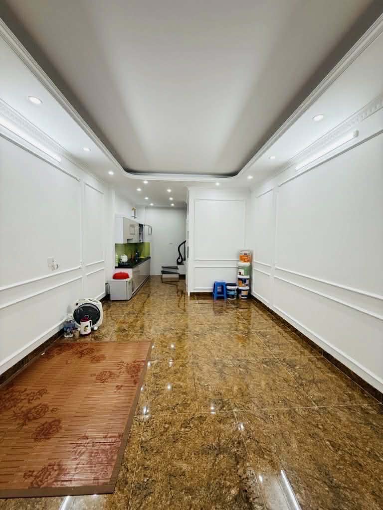 Siêu đẹp, 5 tầng thang máy nhập, mặt ngõ kinh doanh, ô tô thông. Xung quanh các trường ĐH Lớn Bách - Kinh - Xây, các bệnh viện tuyến đầu TW