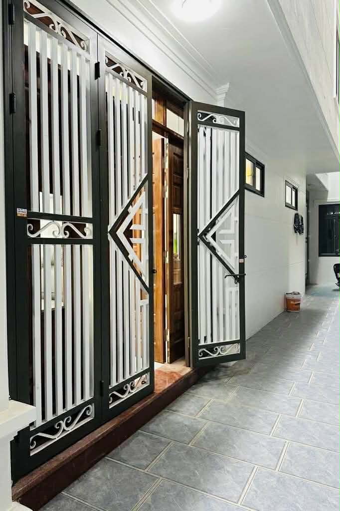 SIÊU PHẨM TRUNG TÂM QUẬN HOÀNG MAI - GIÁ TỐT NHẤT KHU VỰC - 1 NHÀ RA MẶT NGÕ - FULL NỘI THẤT