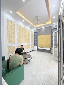 HIẾM - Ô TÔ ĐỖ CỔNG - 1 NGOẶT RA PHỐ - NHÀ DÂN XÂY KIÊN CỐ - ĐẦY ĐỦ NỘI THẤT - 3 NGỦ - GIÁ THƯƠNG LƯỢNG 6,05 TỶ