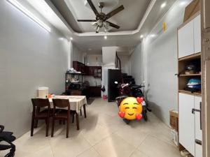 Chủ N.H.À cần T.I.Ề.N cần b.á.n gấp N.hà Khương Đình - Thanh Xuân. 30m / 6,2 t.ỷ