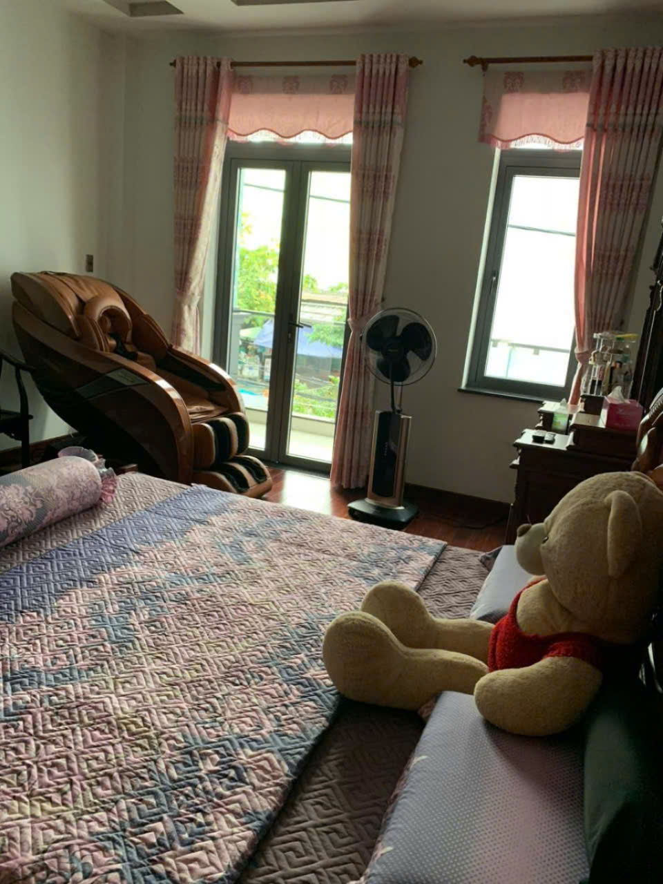 Bán nhà 4 tầng, 65m2, gần Nguyễn Văn Quá, Quận 12, chỉ trên 8 tỷ.