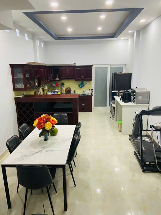 Cơ hội vàng sở hữu nhà 3 tầng, 100m2, mặt tiền 4m, Quận 12, chỉ nhỉnh 7 tỷ.