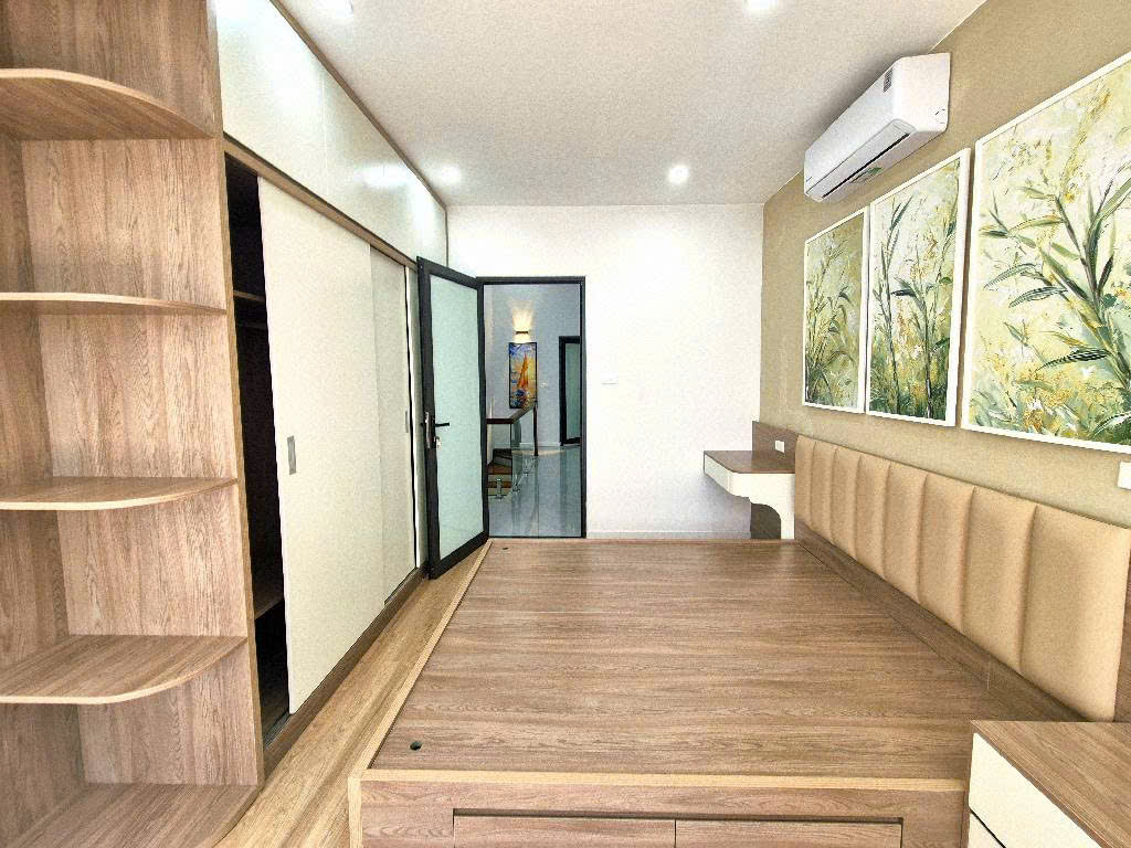 Bán nhà ngõ 41 Phố Vọng, 40m2, 5 tầng, 12.3 tỷ