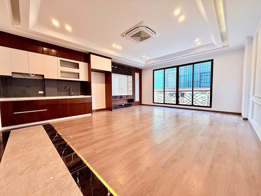 Bán nhà ngõ ô tô tránh phố Minh Khai, 40m2, 10.3 tỷ