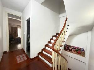 Bán nhà ngõ ô tô tránh phố Kim Đồng, DT 45m2, 14.7 tỷ