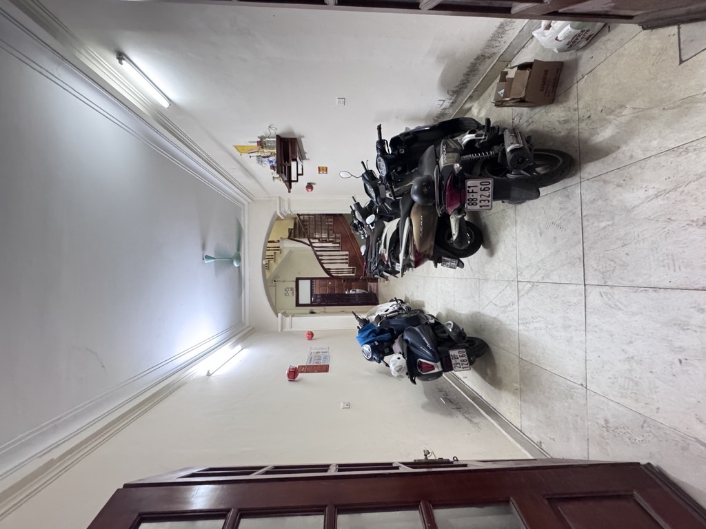 Bán nhà Hoàng Mai ở ngay