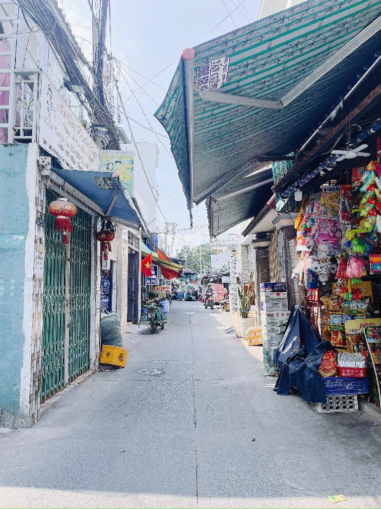 Nhà 4 tầng, hẻm xe hơi Nguyễn Văn Quỳ, Quận 7 – thích hợp gia đình lớn hoặc đầu tư căn hộ dịch vụ